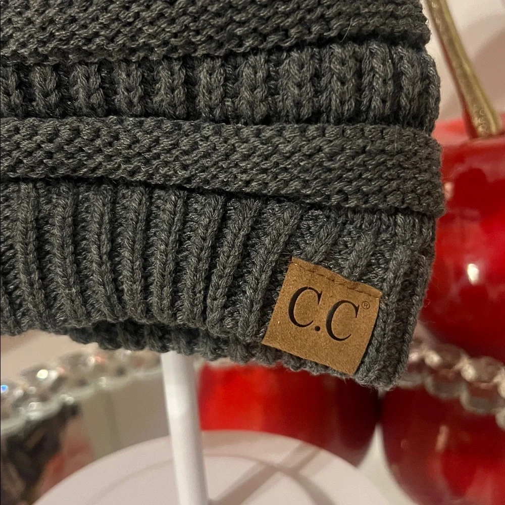 C.C NWT CLASSIC CABLE KNIT BEANIE